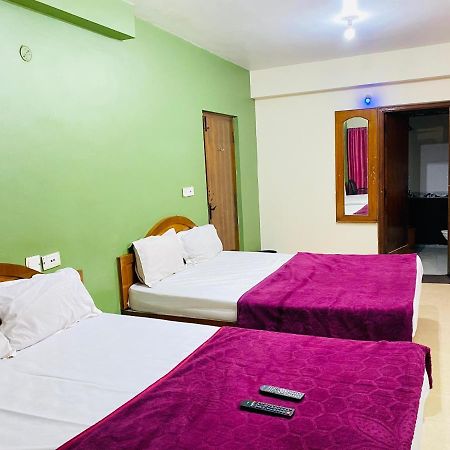 Hotel Nakshatra Ooty Kültér fotó