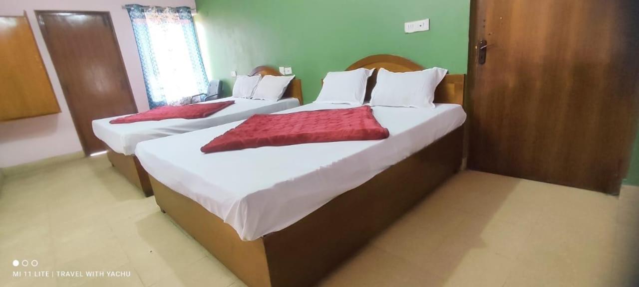 Hotel Nakshatra Ooty Kültér fotó