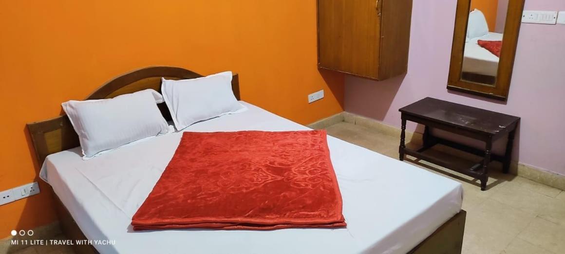 Hotel Nakshatra Ooty Kültér fotó