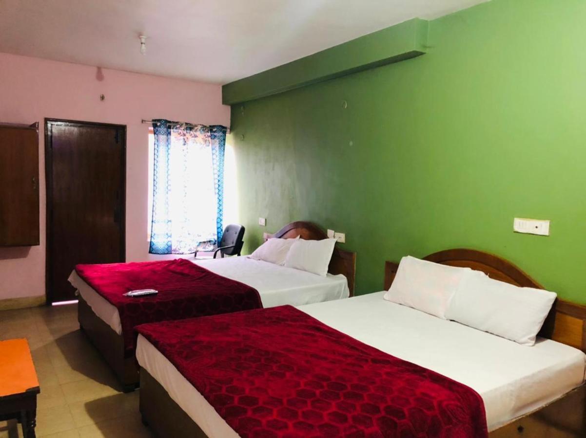 Hotel Nakshatra Ooty Kültér fotó