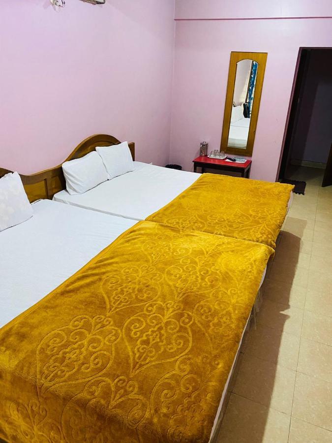 Hotel Nakshatra Ooty Kültér fotó