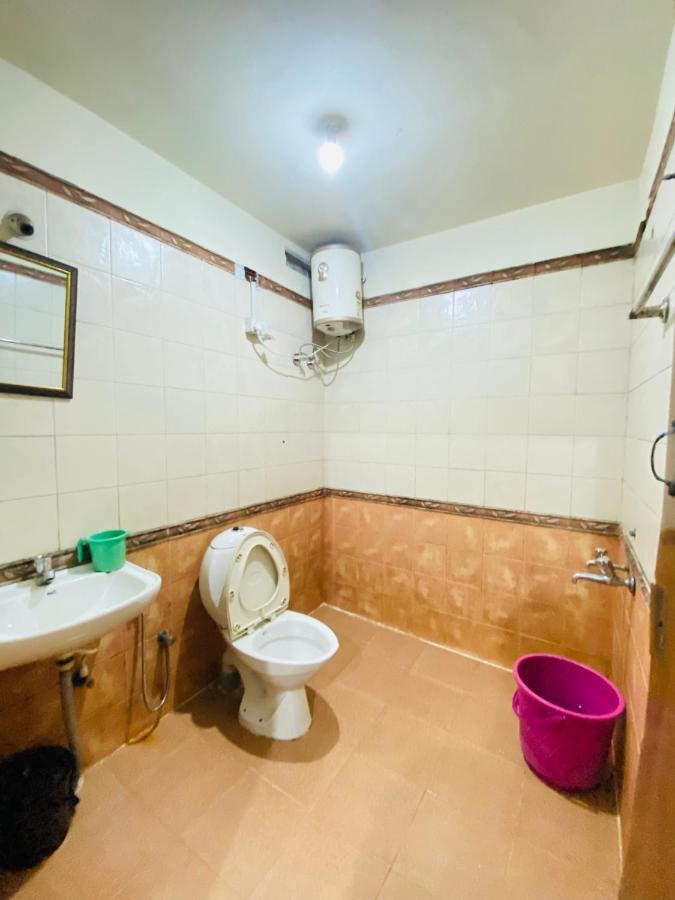 Hotel Nakshatra Ooty Kültér fotó